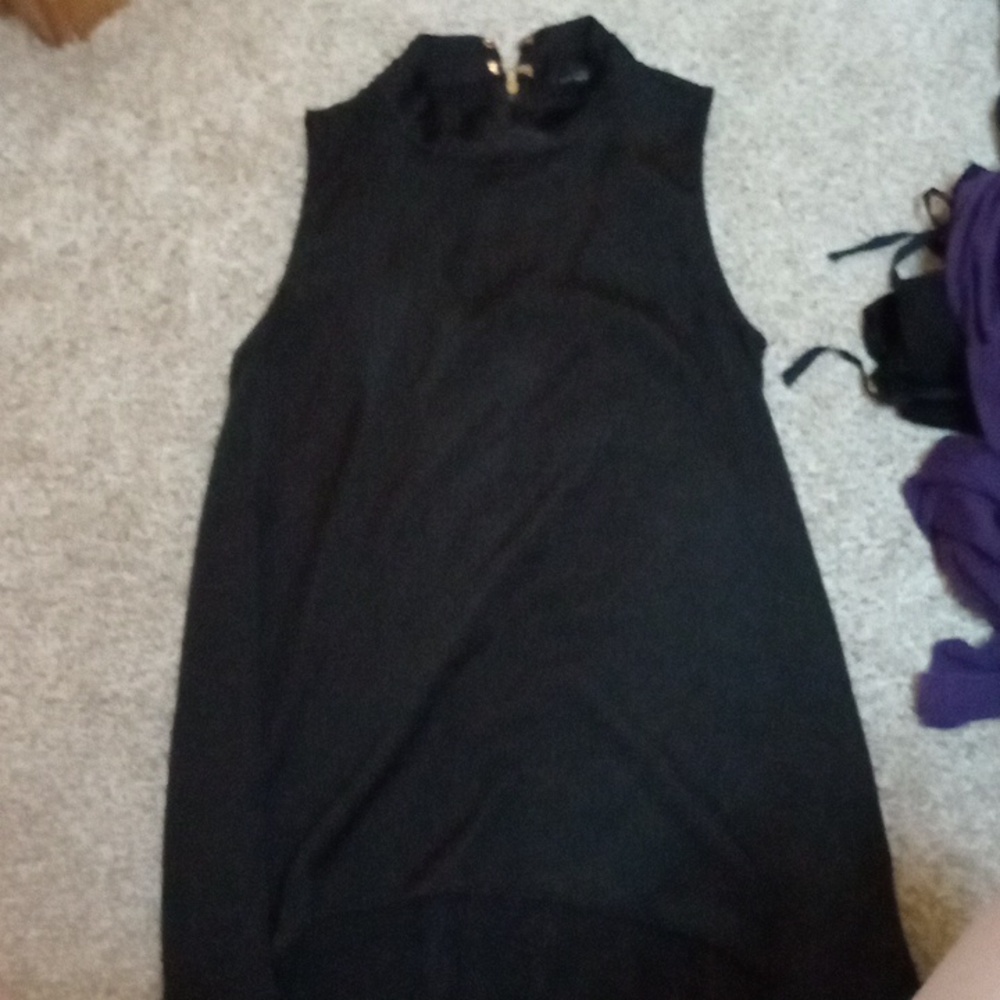 Black sleeveless blouse
